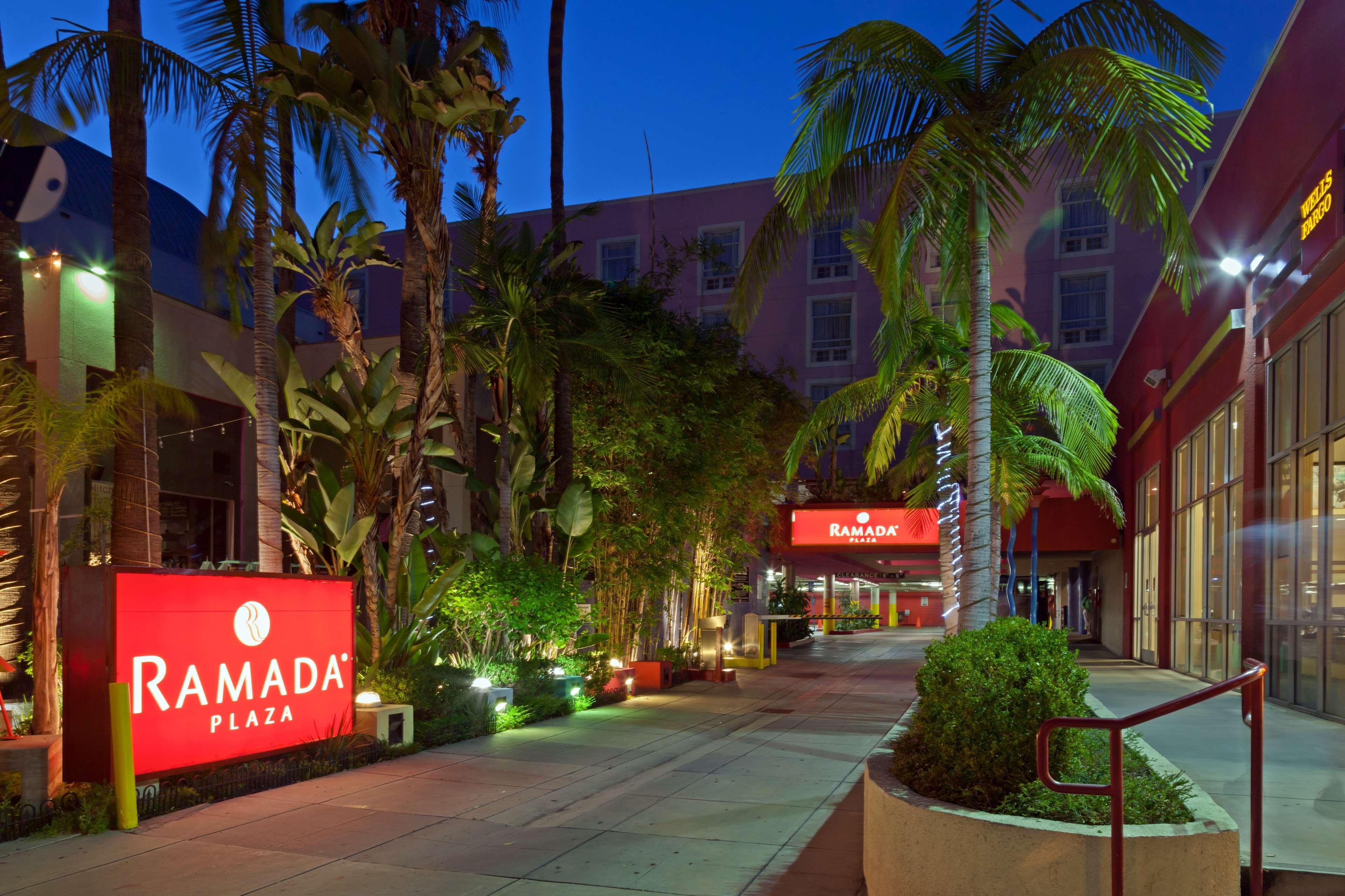 Ramada Plaza By Wyndham West Hollywood Hotel & Suites Los Angeles Exterior photo