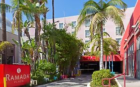Ramada Plaza Hotel West Hollywood